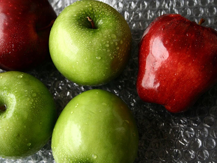 apple core with seeds