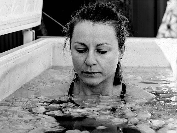 How to Breathe in a Cold Plunge Through the Wim Hof Method – Renu