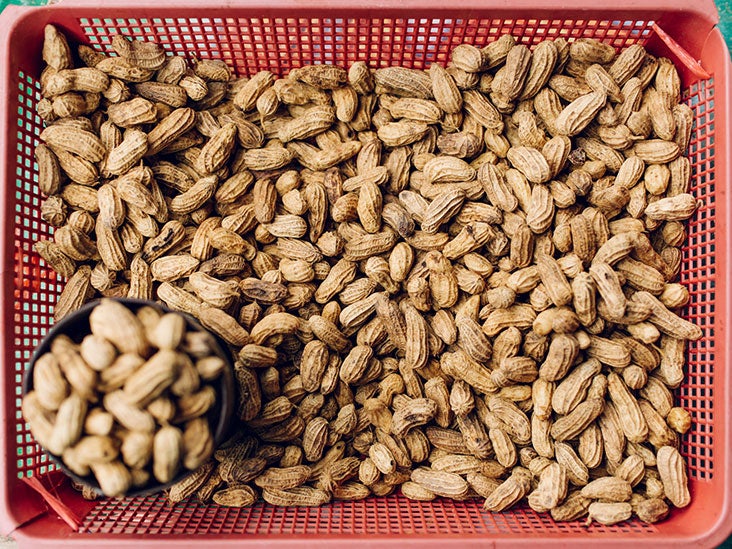 Are peanuts good or bad for cholesterol?