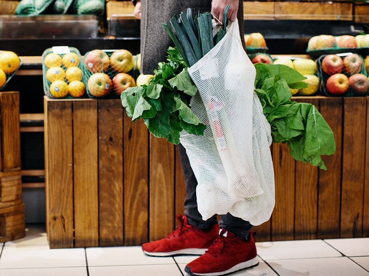 Plant-based diet linked to lower risk in men