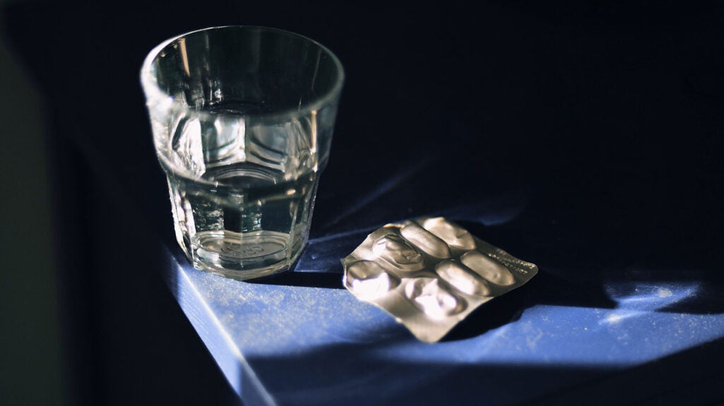 How to relieve hemorrhoid pain quickly and more