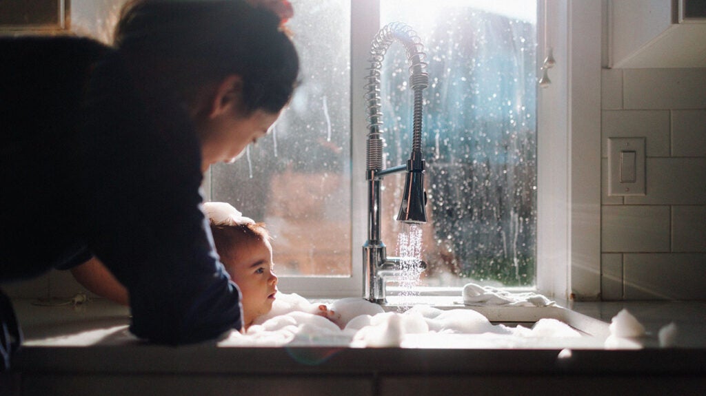 Testicular torsion pain What does it feel like?