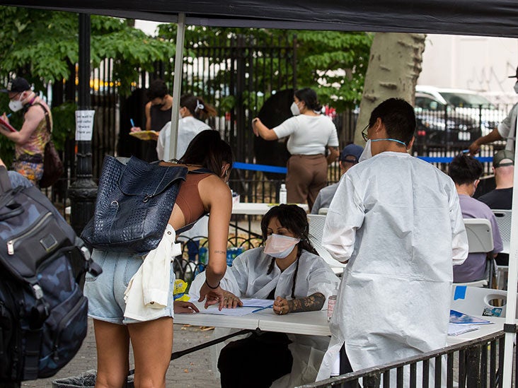 Can Humans Get A Stomach Virus From Dogs