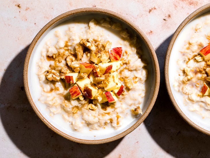 What to know about oatmeal and constipation