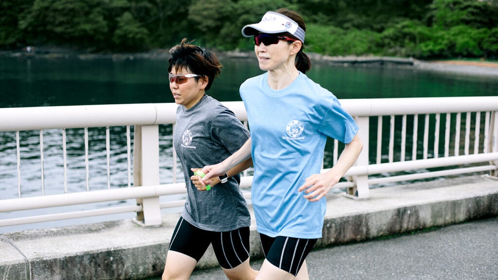 Why do blind people wear sunglasses? 7 potential uses