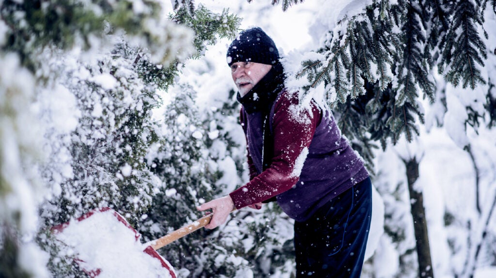 The link between heart attacks and shoveling snow