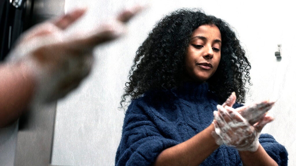 How to treat psoriasis bleeding Care tips and prevention