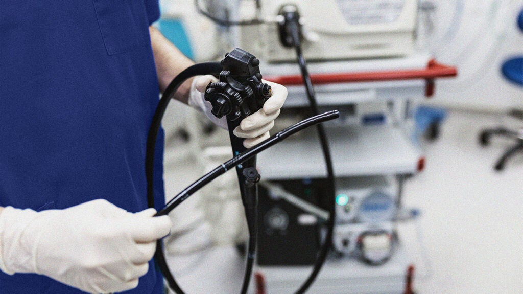 Crohn’s disease vs. diverticulitis Differences, symptoms, and more