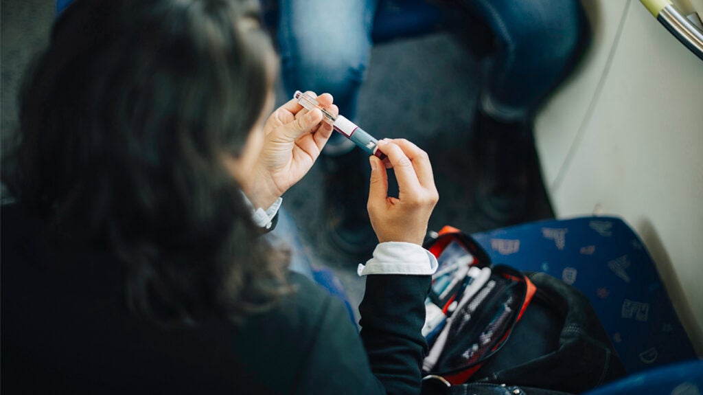 What are some injectable alternatives to statins?