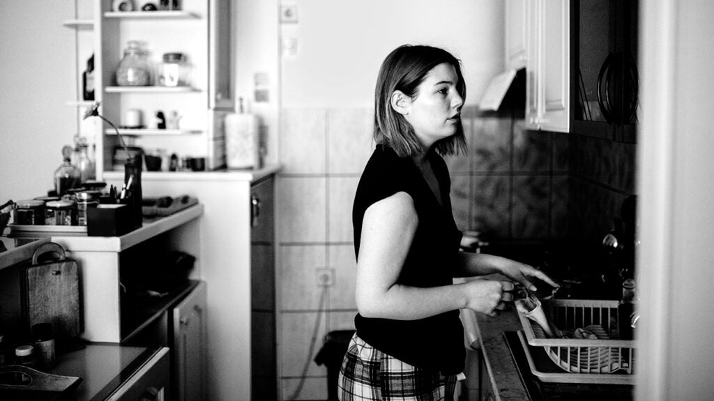 Living alone with epilepsy: Tips and how to do it safely