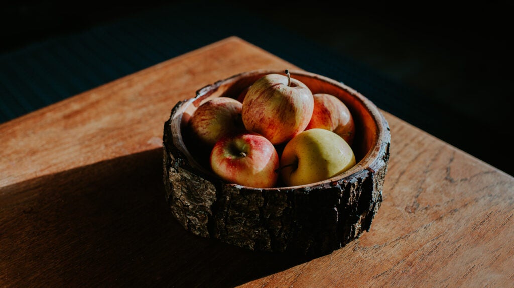 Midlife weight gain Fewer refined carbs, more whole grains can help