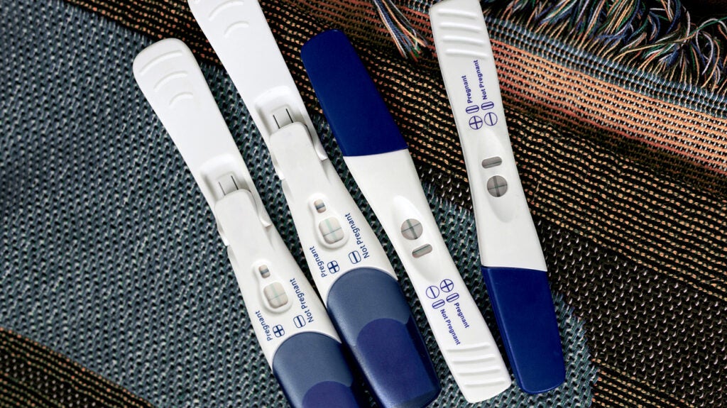 Does a faint line on a Clearblue test mean I'm pregnant? - Netmums