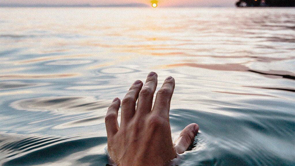 What causes these VERTICAL ridges in my fingernails? Appalachian